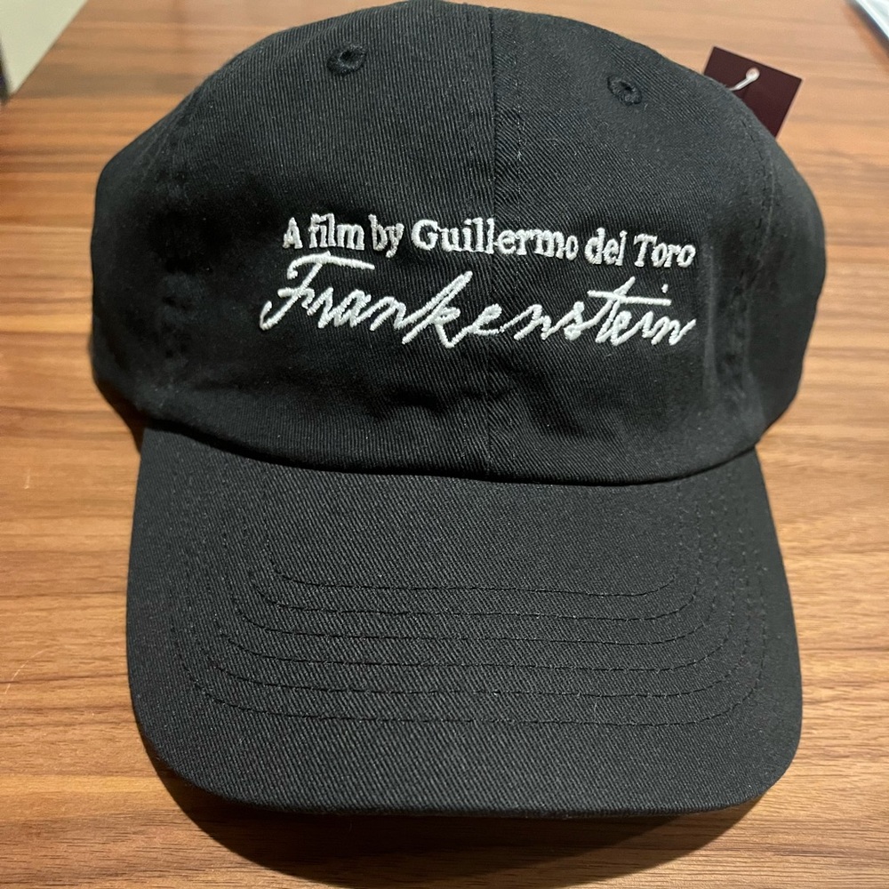 Black Frankenstein Guillermo del Toro Hat Jacob Elordi Paly Hollywood